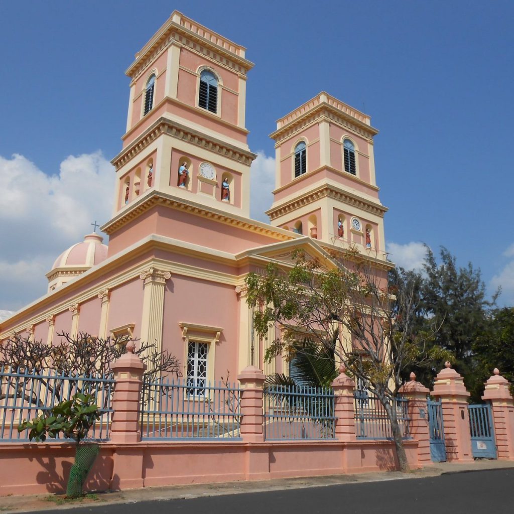 Amazing 10 Tourist Attractions in Pondicherry